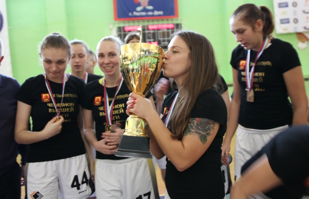 БК "Шахты" - победитель Высшей лиги по баскетболу сезона 2014/15. {ФОТО}
